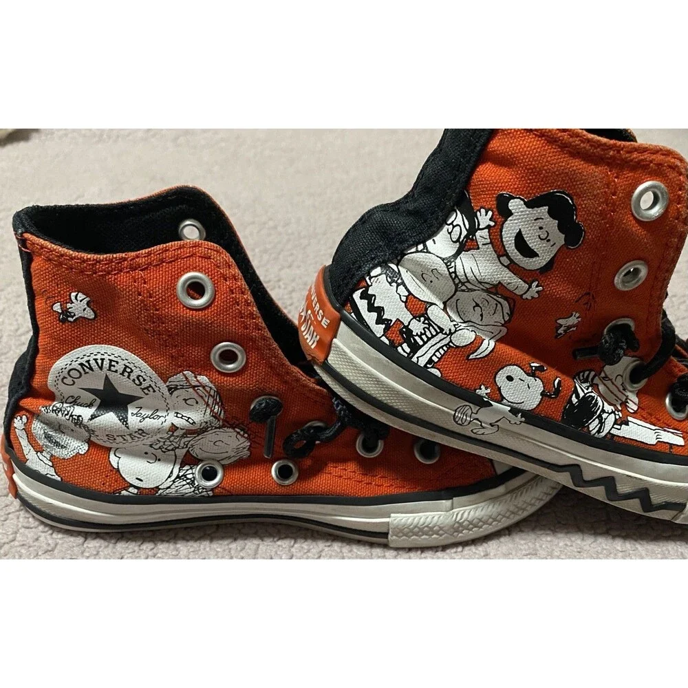 Converse x Peanuts Chuck Taylor All Star High Tops Snoopy & Friends Youth 11